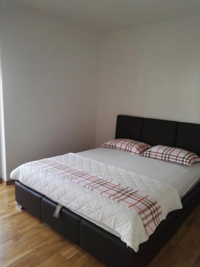 Marija Apartment Игало Екстериор снимка