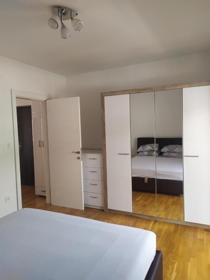 Marija Apartment Игало Екстериор снимка